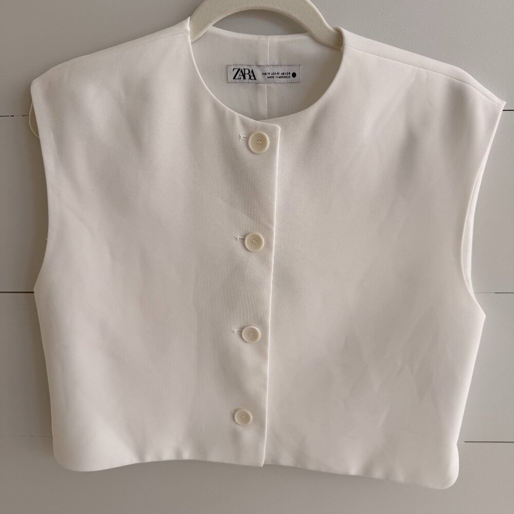 Zara White Cropped Buttoned Waistcoat